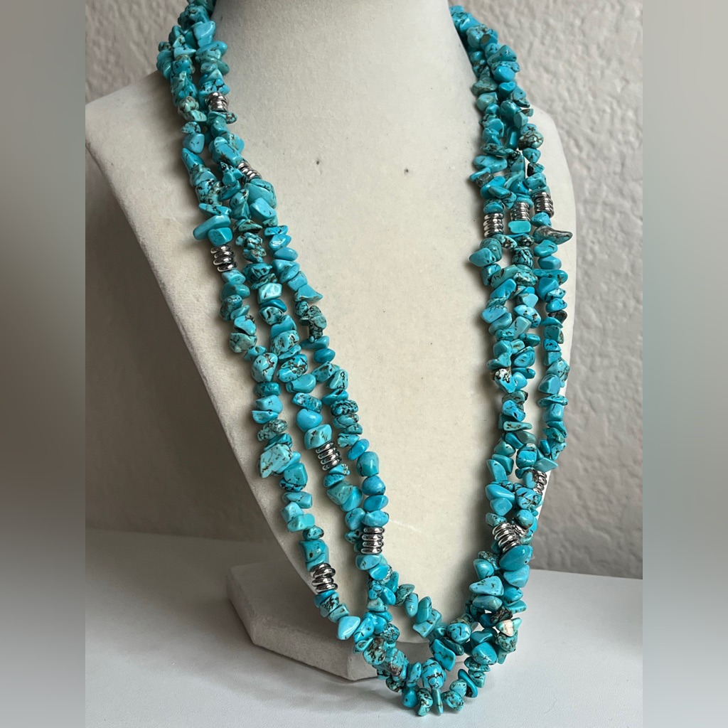 Blue Howlite Turquoise Chip Beads Silver Accents Triple Strand Necklace Long 22 12$